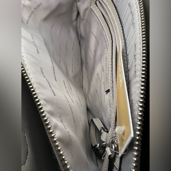 MICHAEL KORS TOTE BAG - Picture 7 of 10